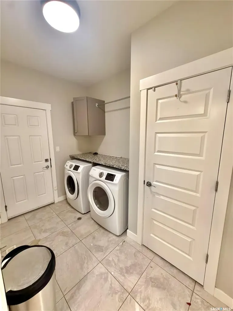 539 Secord Manor Saskatoon SK S7V 0M1