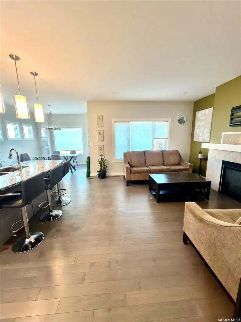 539 Secord Manor Saskatoon SK S7V 0M1