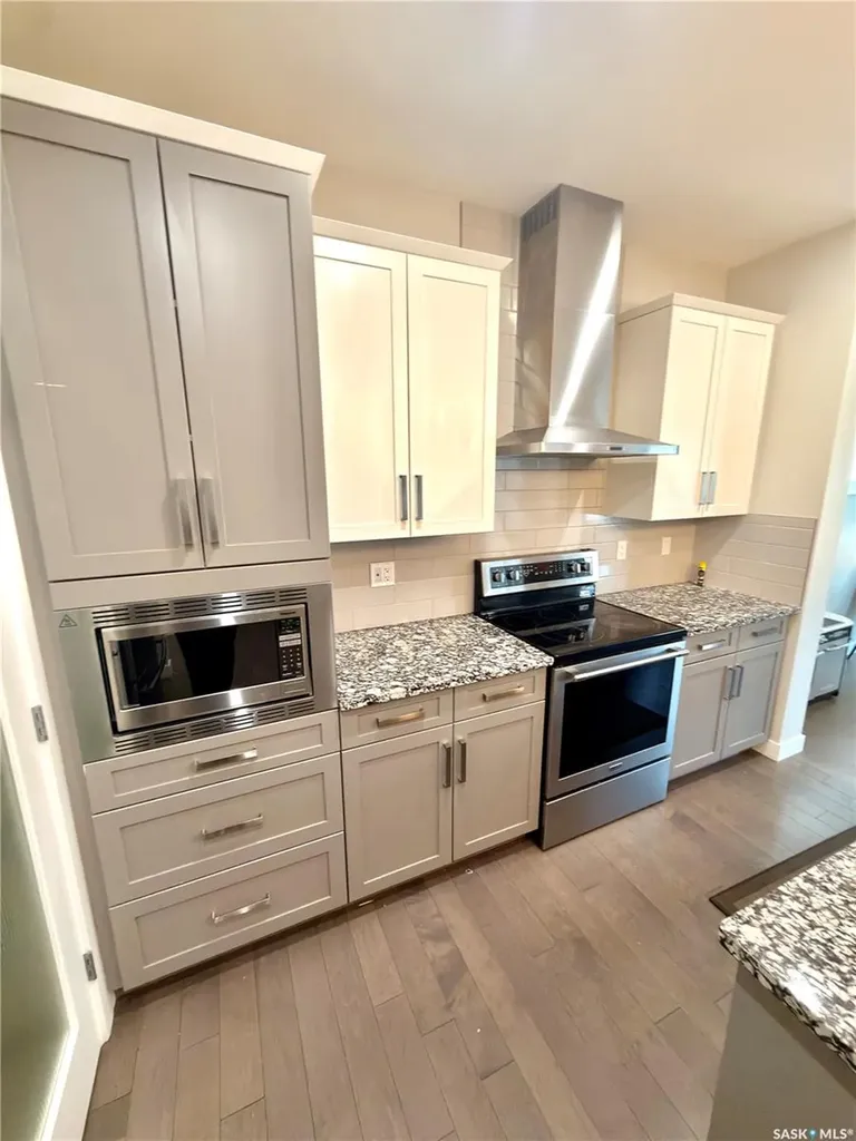 539 Secord Manor Saskatoon SK S7V 0M1