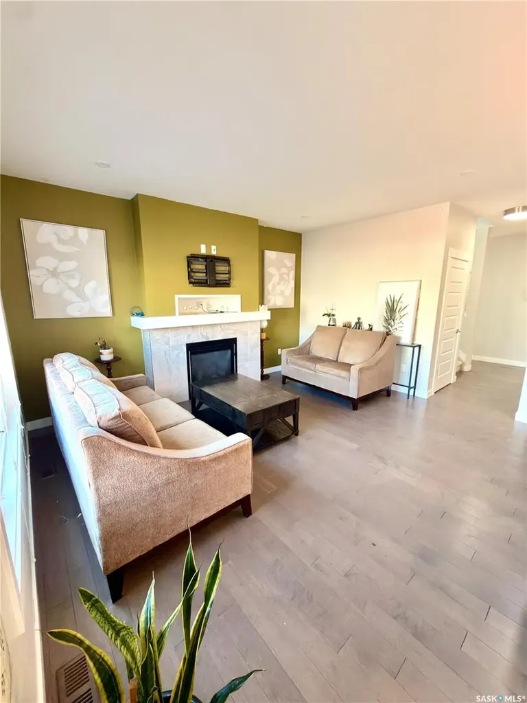 539 Secord Manor Saskatoon SK S7V 0M1