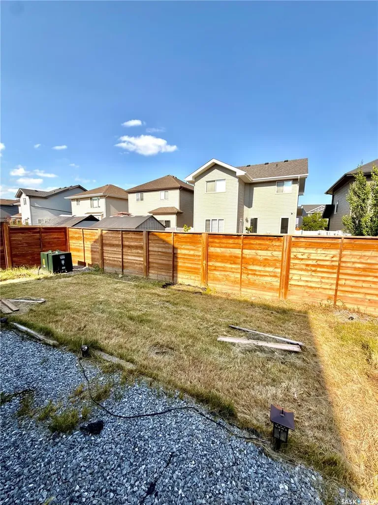 539 Secord Manor Saskatoon SK S7V 0M1