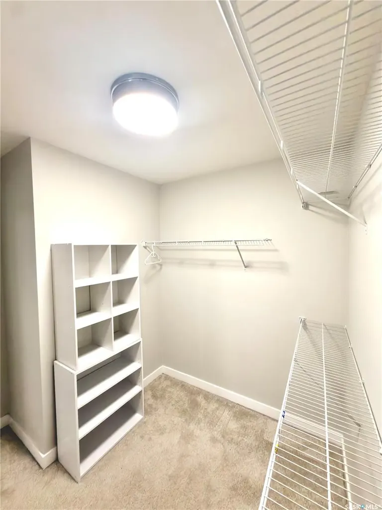 539 Secord Manor Saskatoon SK S7V 0M1