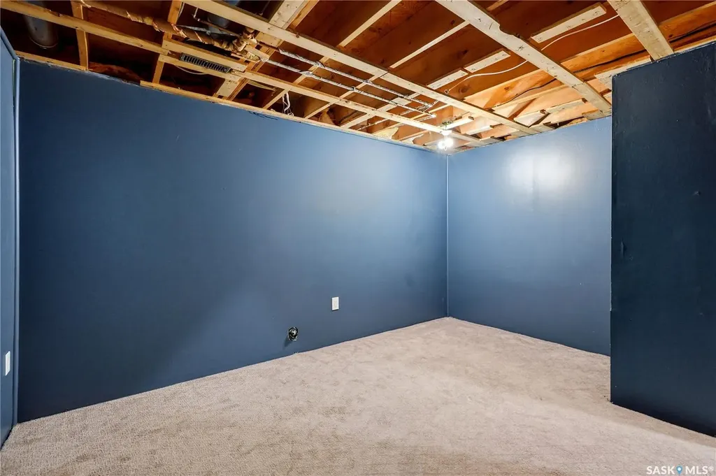 3234 Maxwell Street Saskatoon SK S7L 4K8