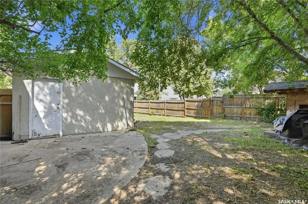 3234 Maxwell Street Saskatoon SK S7L 4K8