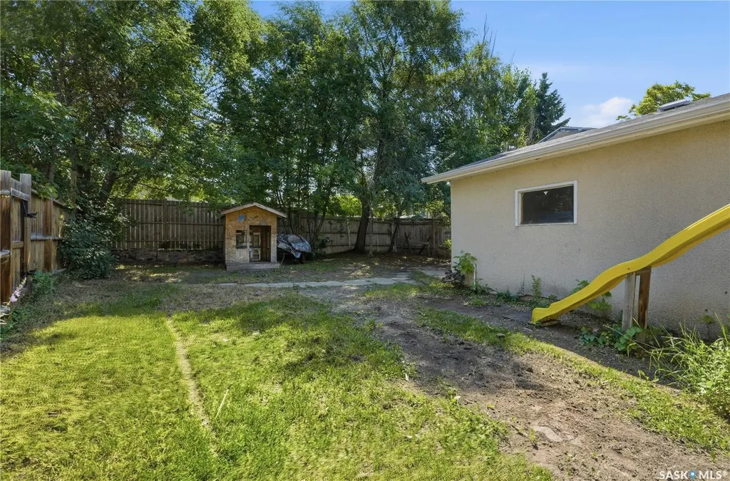 3234 Maxwell Street Saskatoon SK S7L 4K8