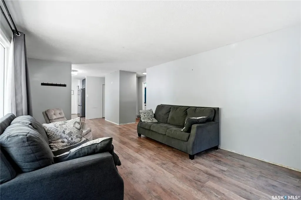 3234 Maxwell Street Saskatoon SK S7L 4K8