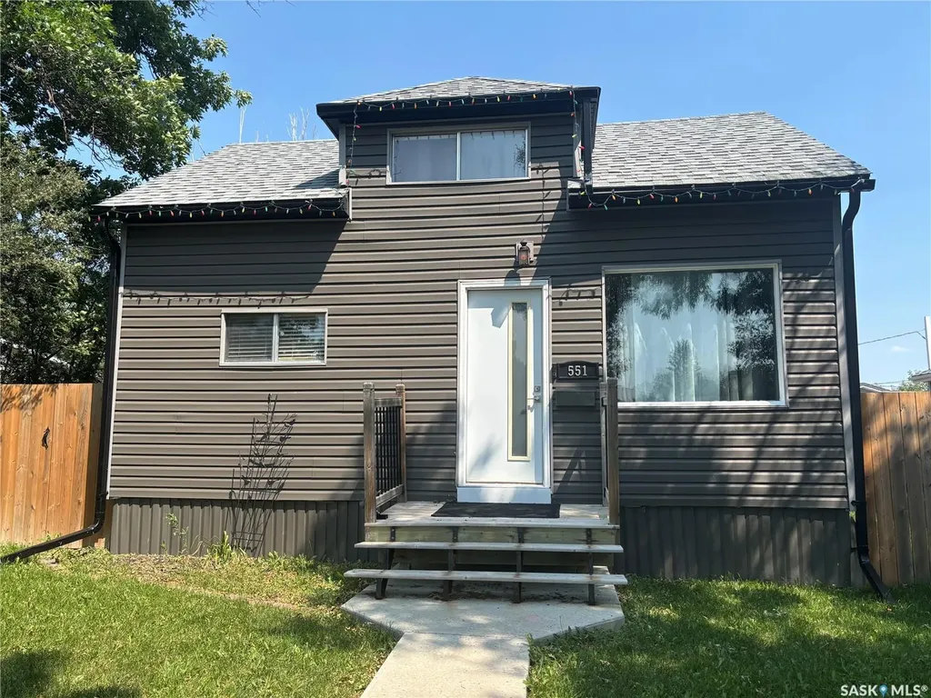 551 2nd Avenue NW Swift Current SK S9H 0R1