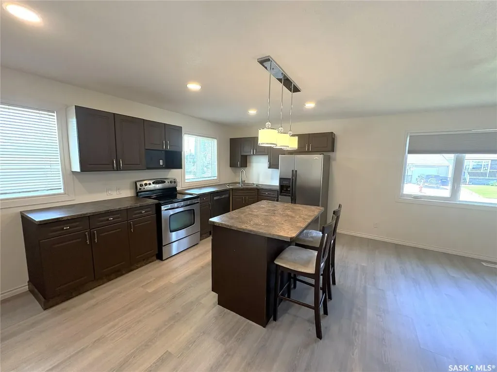 27 Calvert Crescent Lanigan SK S0K 2M0