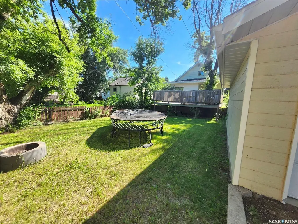 4912 Tribune Street Macklin SK S0L 2C0