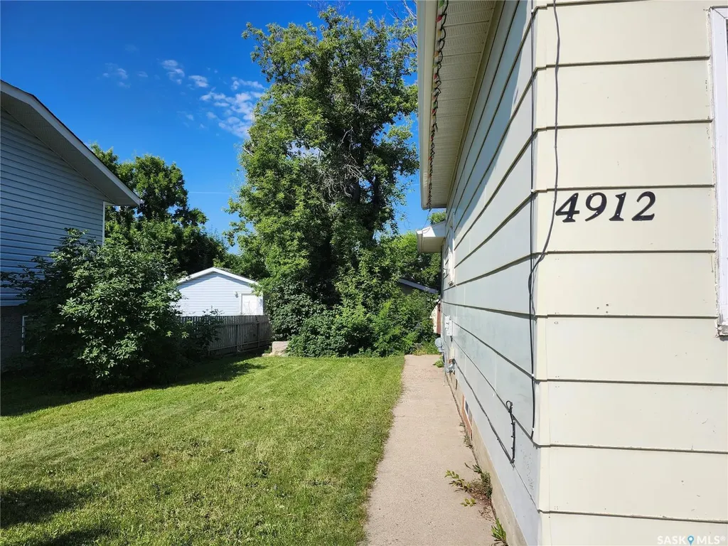 4912 Tribune Street Macklin SK S0L 2C0