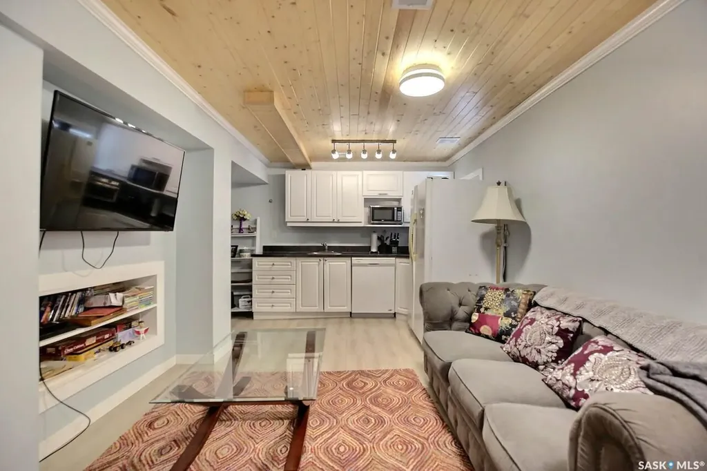 2354 Mcara Street Regina SK S4N 2W3