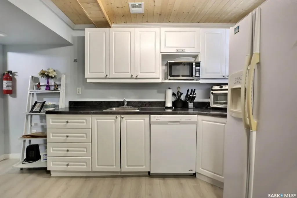 2354 Mcara Street Regina SK S4N 2W3