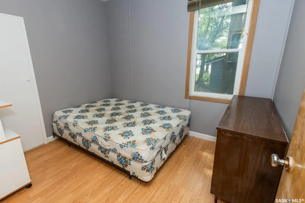 402 Grand Avenue Luseland SK S0L 2A0