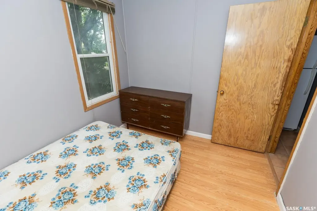 402 Grand Avenue Luseland SK S0L 2A0