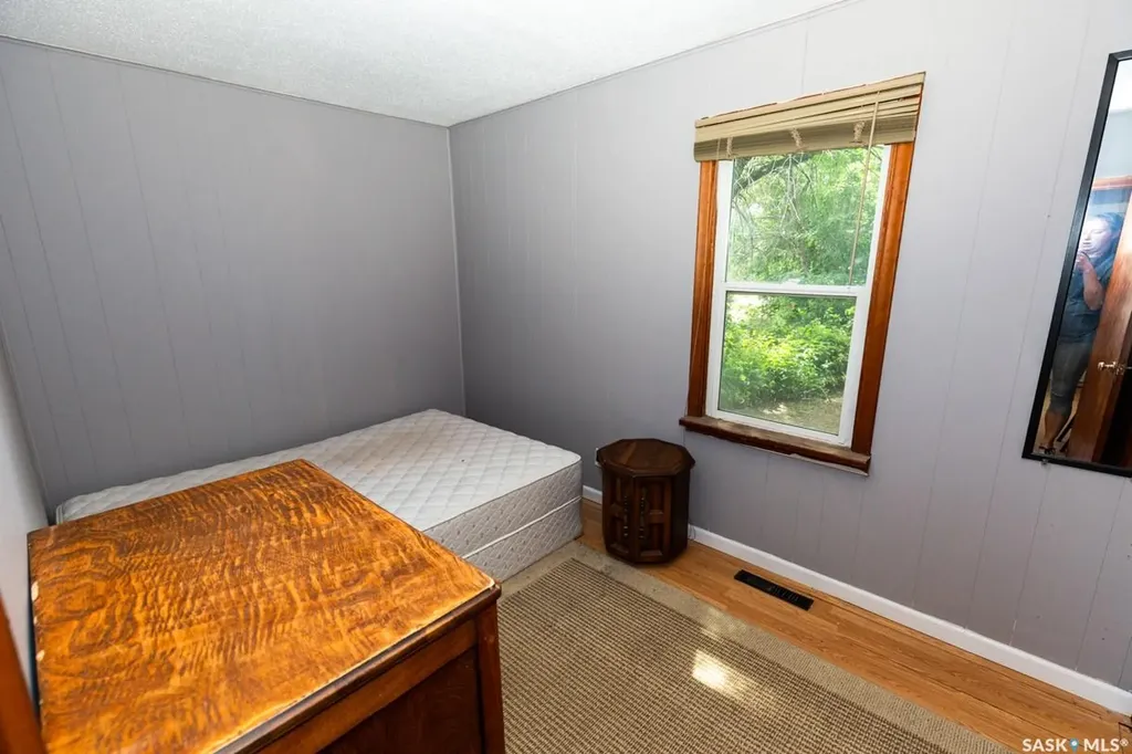 402 Grand Avenue Luseland SK S0L 2A0