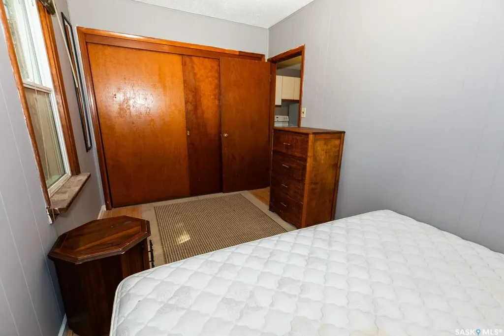 402 Grand Avenue Luseland SK S0L 2A0