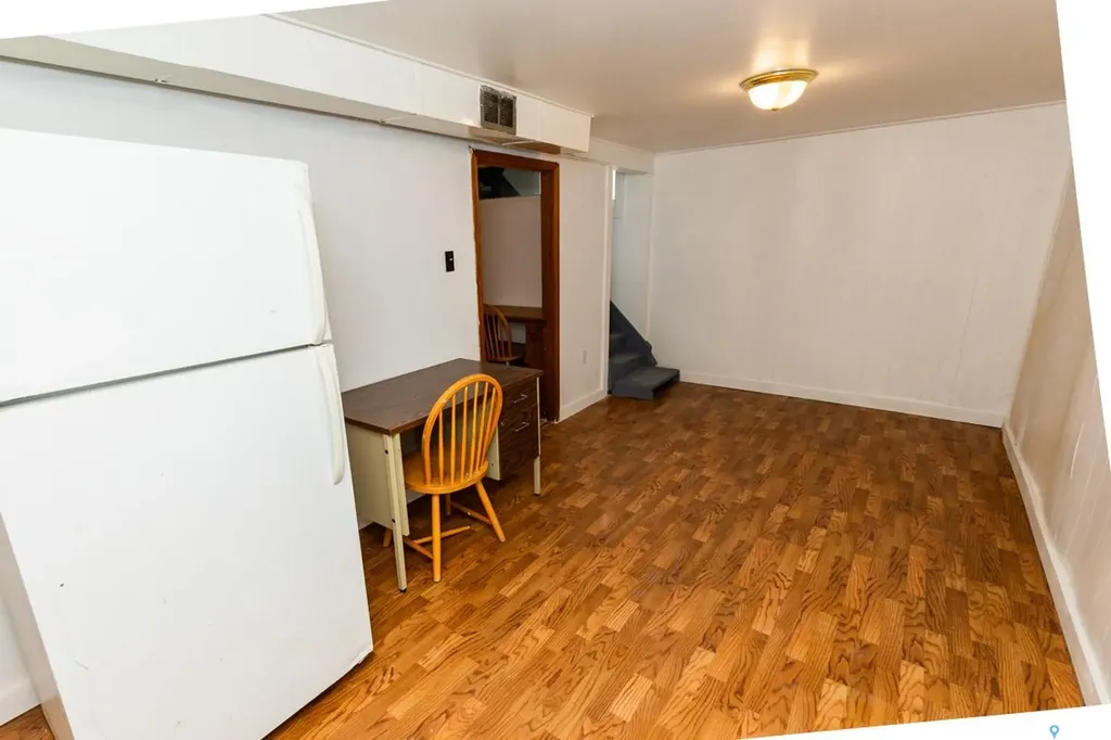 402 Grand Avenue Luseland SK S0L 2A0