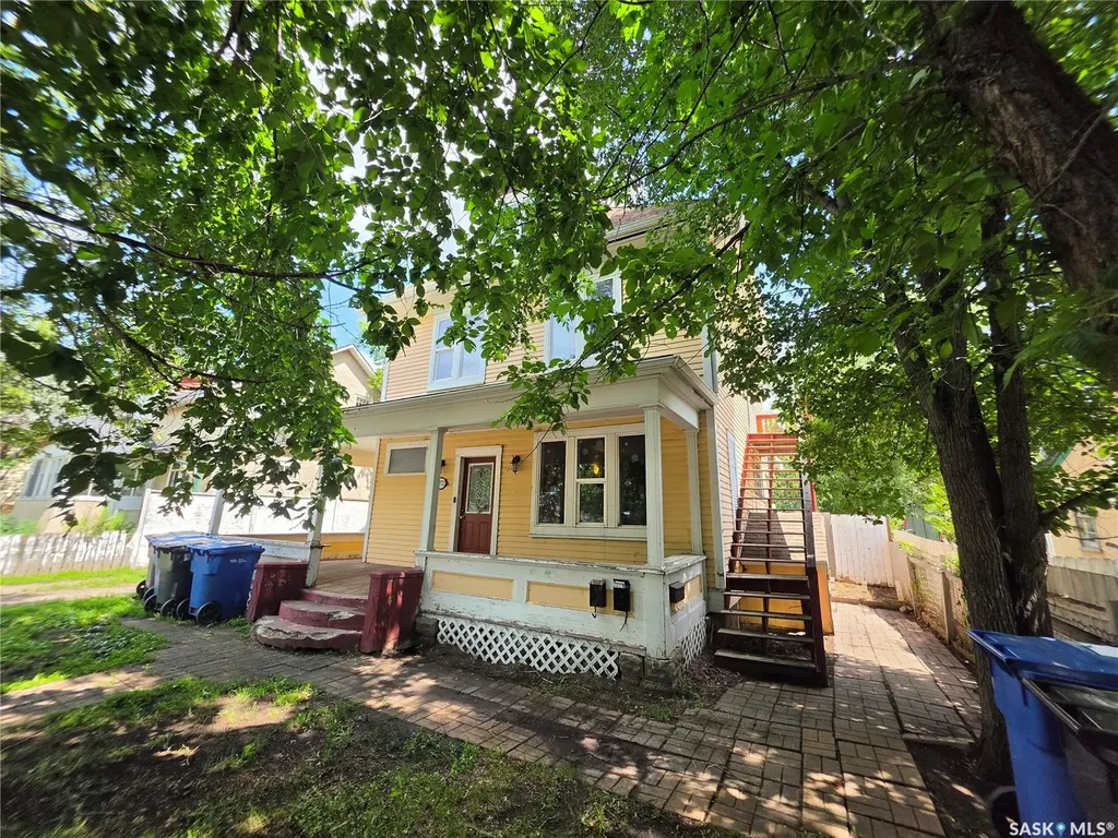 1072 104th Street North Battleford SK S9A 1N4