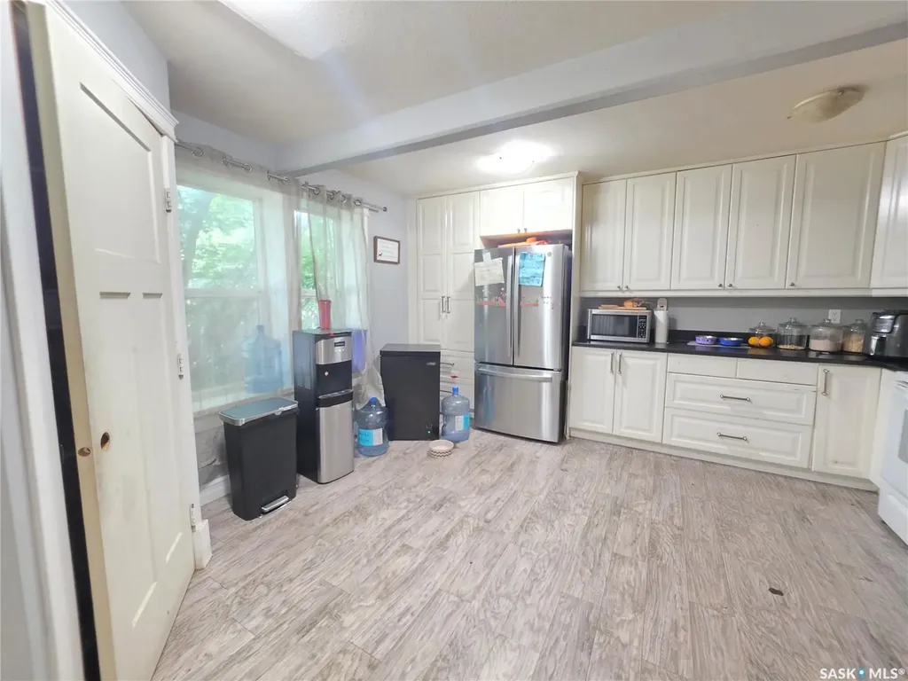 1072 104th Street North Battleford SK S9A 1N4