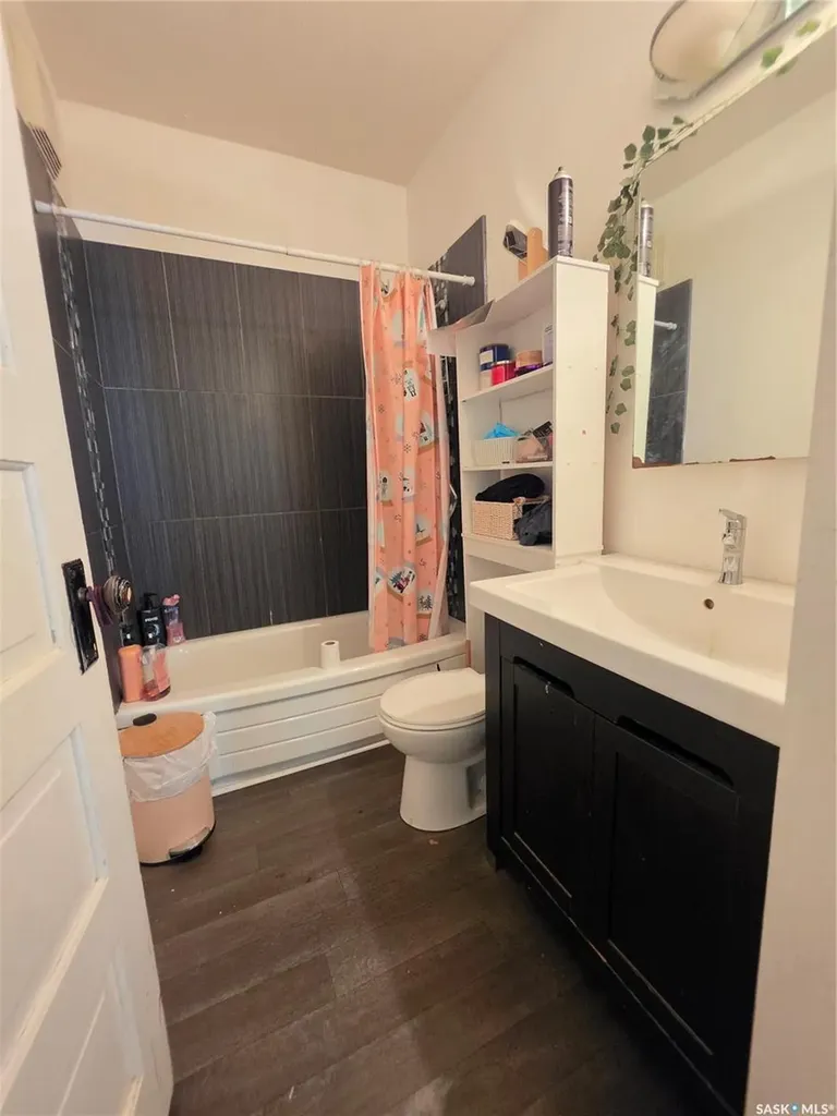 1072 104th Street North Battleford SK S9A 1N4