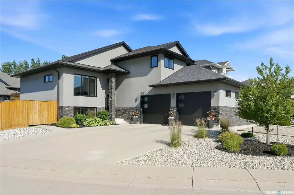 822 Werschner Court Saskatoon SK S7V 0A7