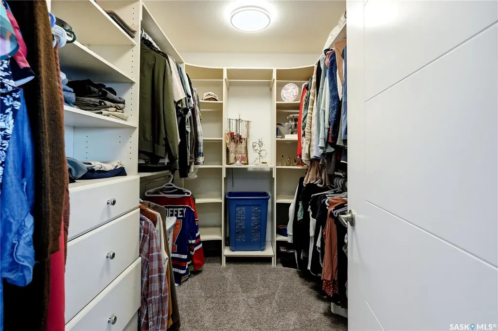 822 Werschner Court Saskatoon SK S7V 0A7