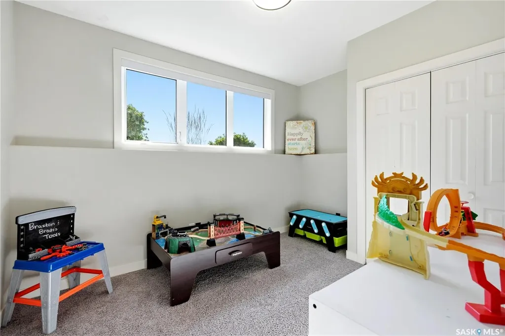822 Werschner Court Saskatoon SK S7V 0A7