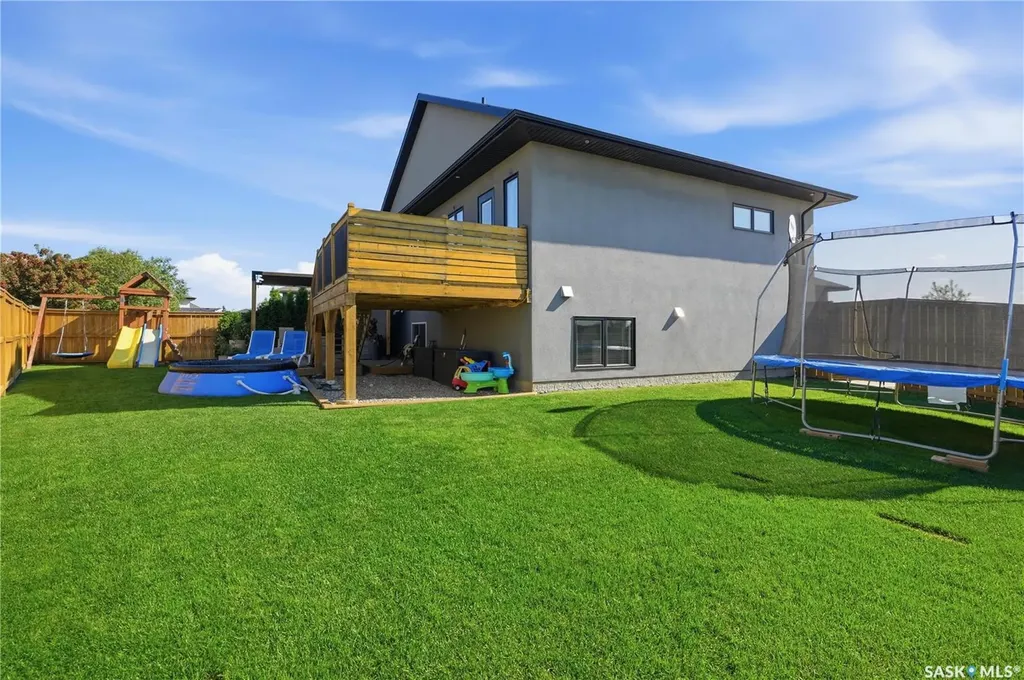 822 Werschner Court Saskatoon SK S7V 0A7