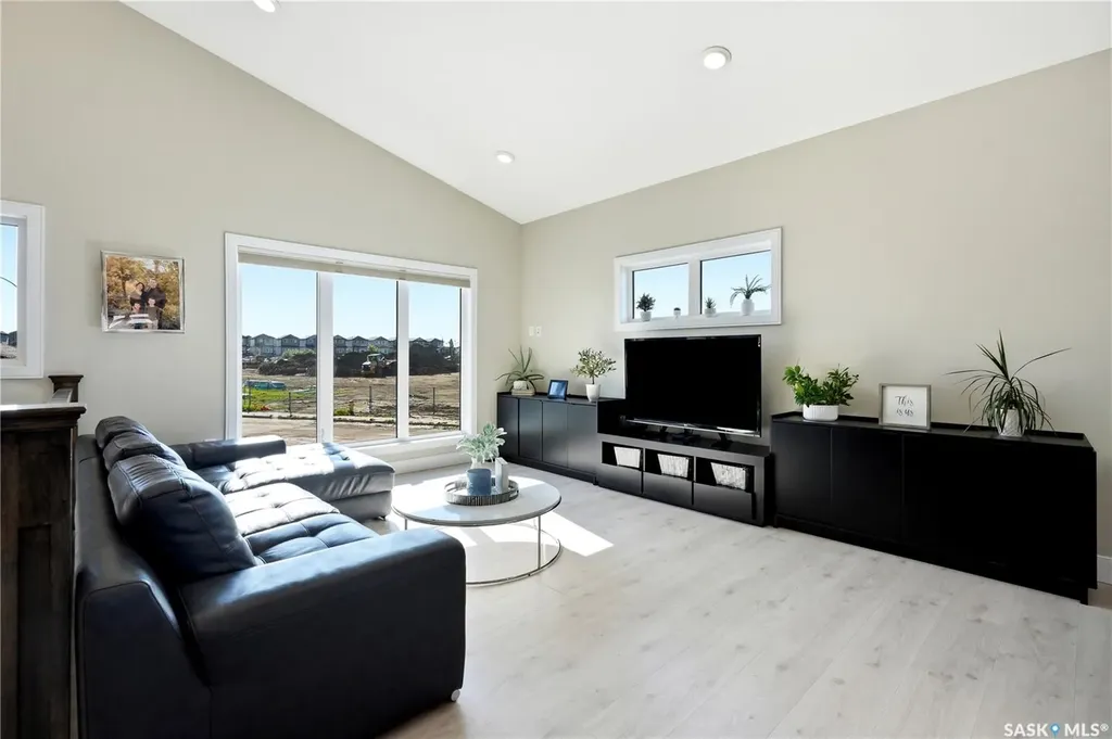 822 Werschner Court Saskatoon SK S7V 0A7