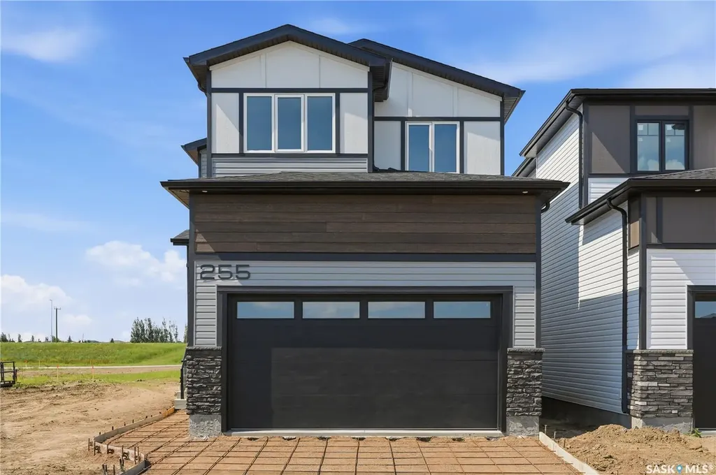 255 Doran Way Saskatoon SK S7V 1Z3