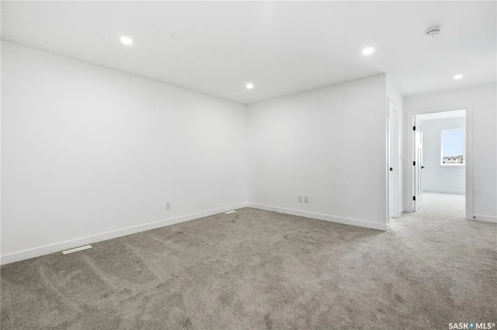 255 Doran Way Saskatoon SK S7V 1Z3