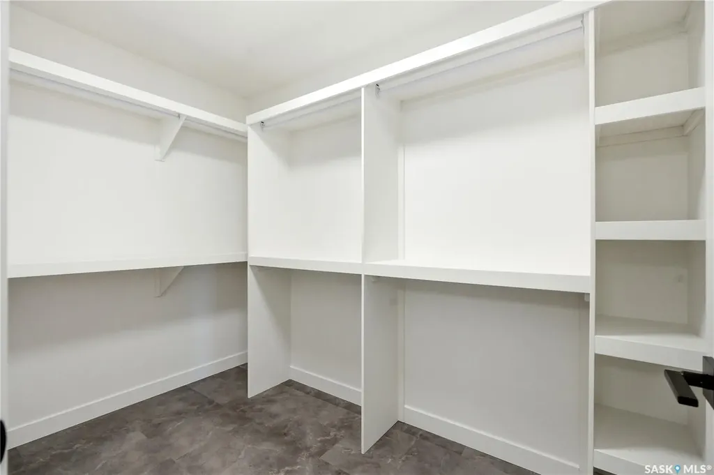255 Doran Way Saskatoon SK S7V 1Z3