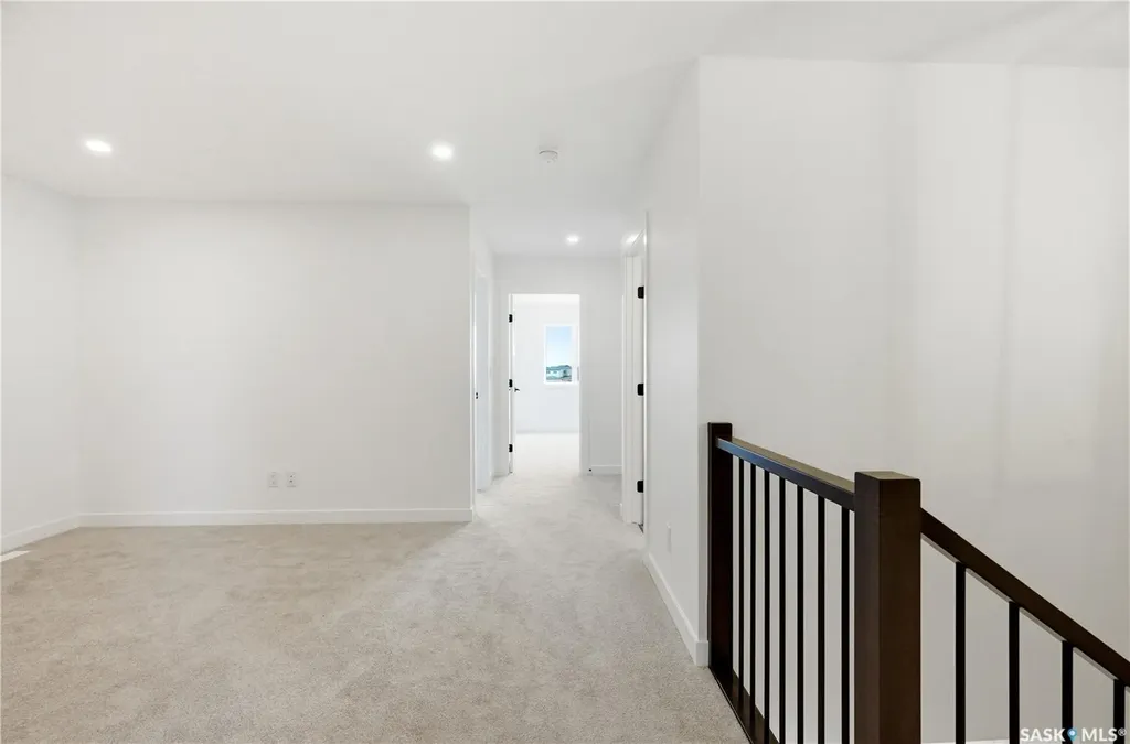 255 Doran Way Saskatoon SK S7V 1Z3