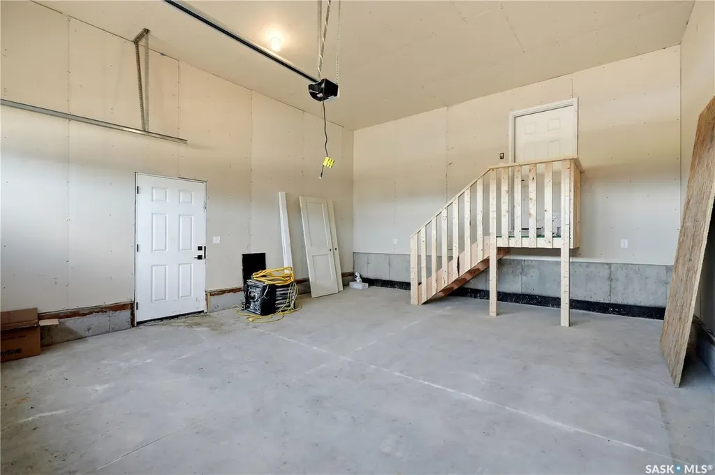 255 Doran Way Saskatoon SK S7V 1Z3