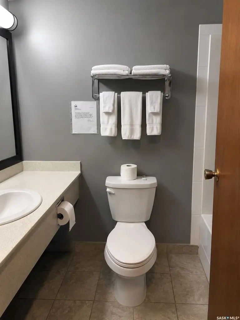 304 King Edward Street Davidson SK S7K 2Y7