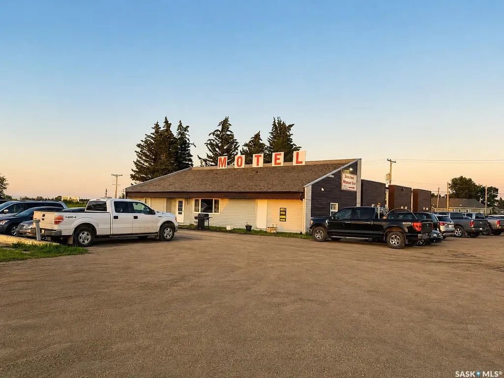 304 King Edward Street Davidson SK S7K 2Y7