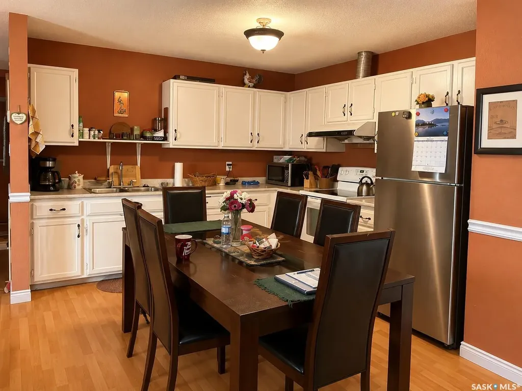 304 King Edward Street Davidson SK S7K 2Y7