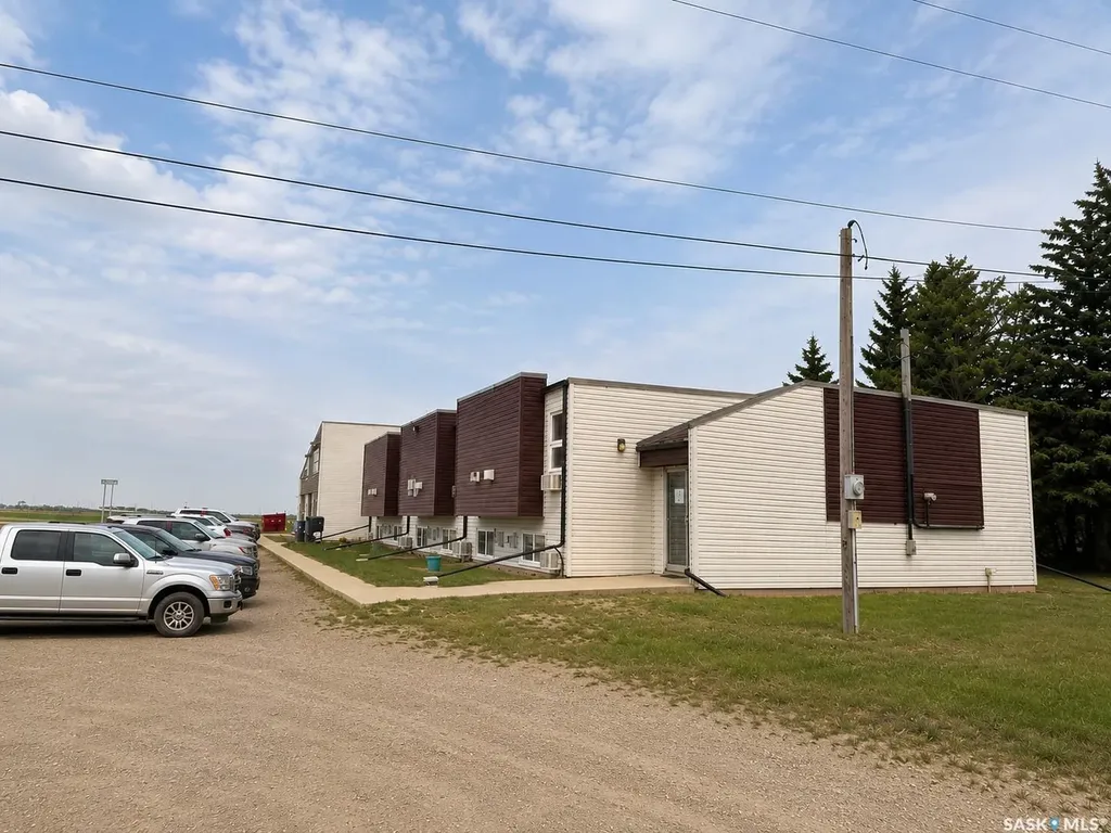304 King Edward Street Davidson SK S7K 2Y7