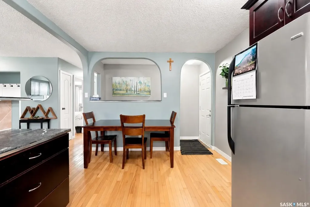 301 Fisher Crescent Saskatoon SK S7L 5E1