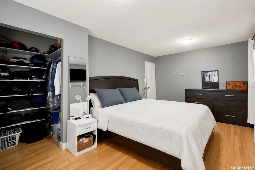 301 Fisher Crescent Saskatoon SK S7L 5E1