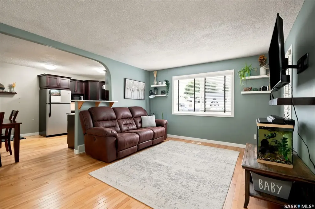 301 Fisher Crescent Saskatoon SK S7L 5E1