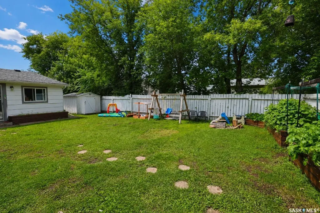 748 5th Street E Prince Albert SK S6V 0M5