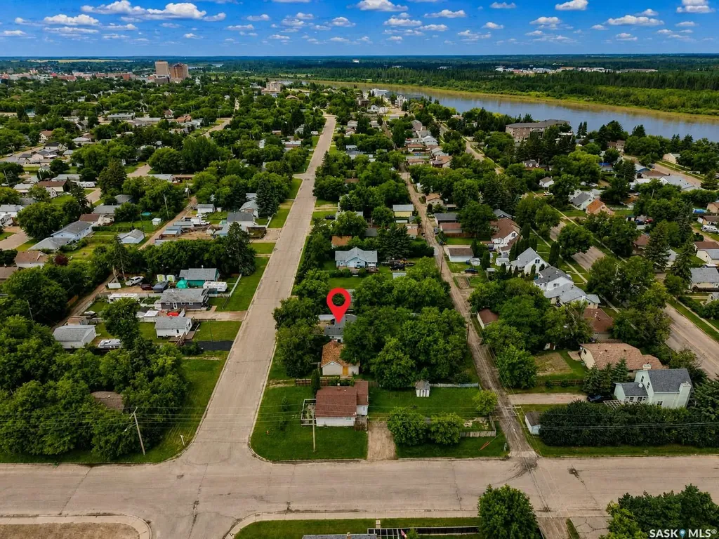 748 5th Street E Prince Albert SK S6V 0M5