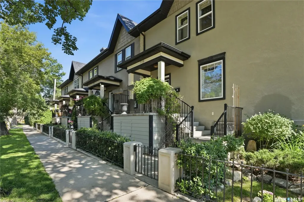 719 14th Street E Saskatoon SK S7N 0P6