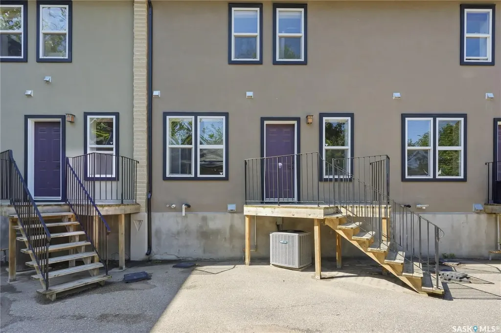 719 14th Street E Saskatoon SK S7N 0P6