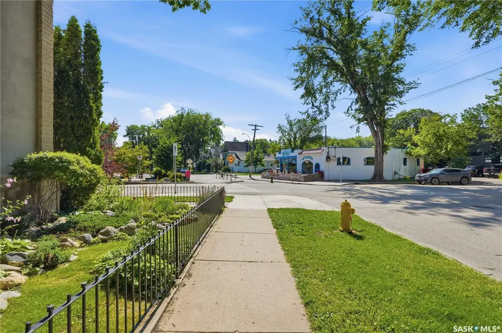 719 14th Street E Saskatoon SK S7N 0P6
