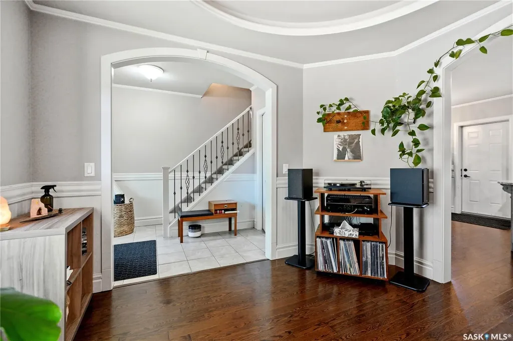 719 14th Street E Saskatoon SK S7N 0P6