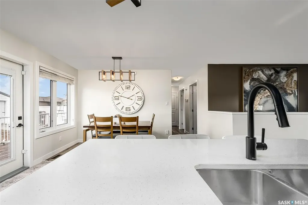 123 Hodges Crescent Moose Jaw SK S6J 0B1