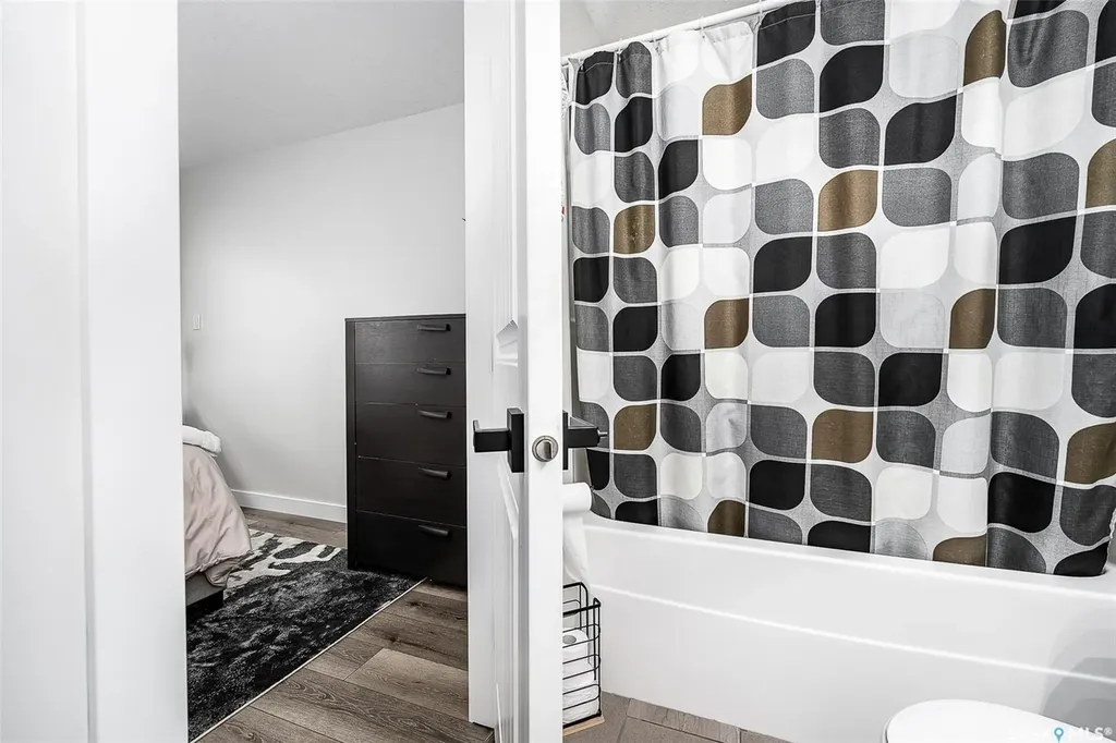 123 Hodges Crescent Moose Jaw SK S6J 0B1