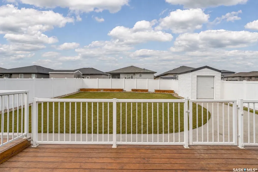 123 Hodges Crescent Moose Jaw SK S6J 0B1